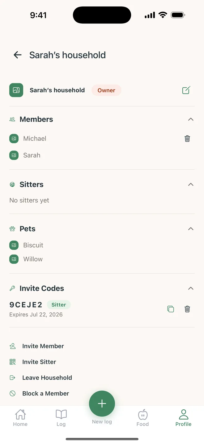 A LittlePetApp household screen listing its members and shared pets, with options to invite another member or a pet sitter